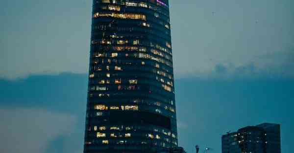 互联网大数据行业：探索信息世界的引擎