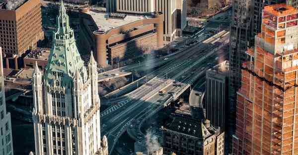 大数据显示软件：洞察行业的智慧引擎