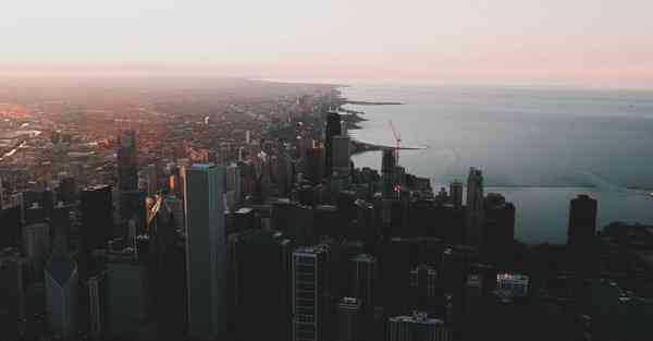 大数据感知中心：利用数据驱动的智能洞察