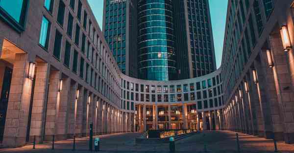 汽车人工智能与机器人