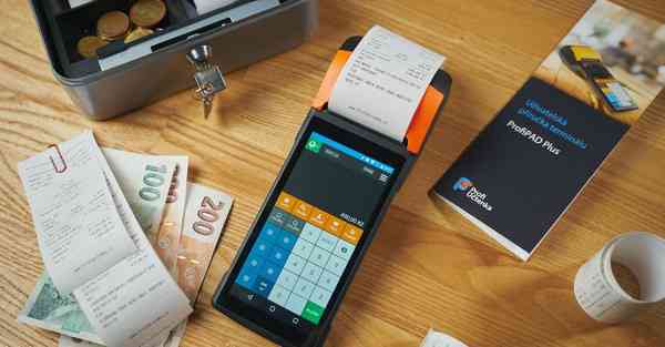 大数据包含设备数据的行业文章