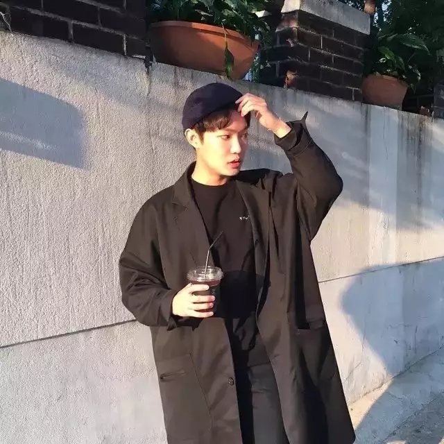 关琳哲苛