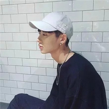 东方颖珊羽