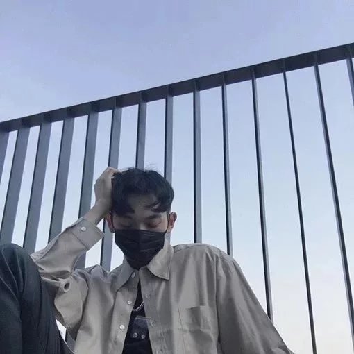 容楠霭曼