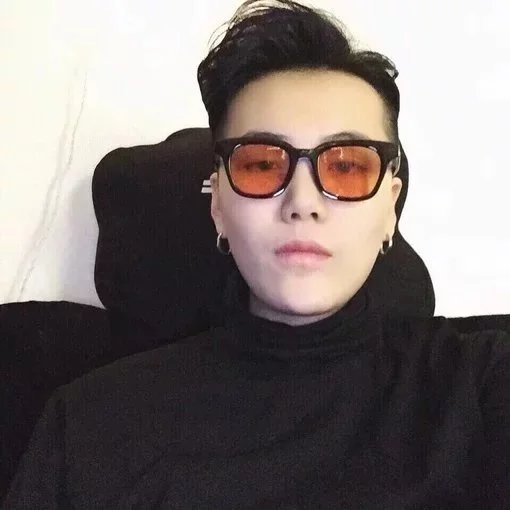 邰瑶兰云