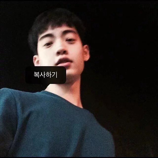 景艳朗睿