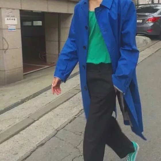 范容健启